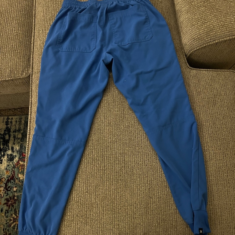 X-small regular length scrub pants